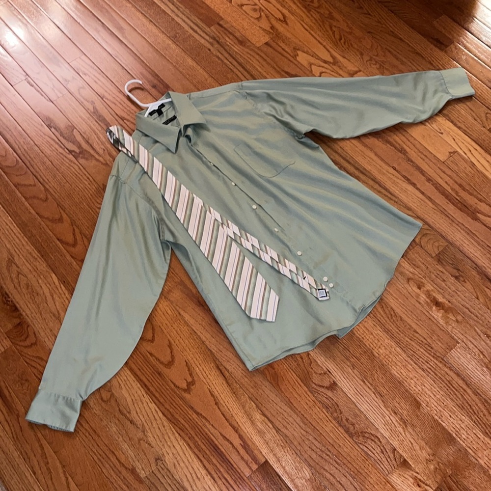 GEOFFREY BEENE FITTED DRESS SHIRT & GEOFFREY BEENE TIE